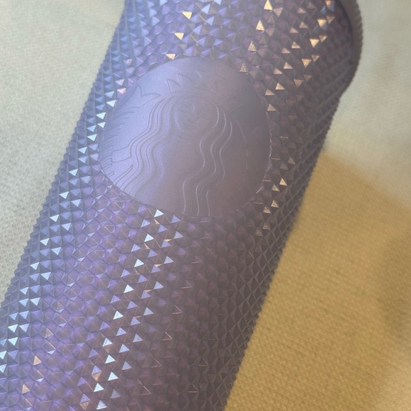 NEW Starbucks 2021 Holiday Icy Lilac Studded Cold Cup Tumbler 24 oz. - Picture 8 of 8
